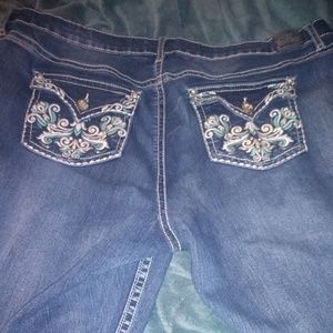 NWOT Love Indigo Capris